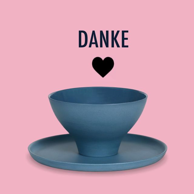 Das war POTS und BLITZ 2023! ❤️
Herzlichen Dank an alle Besucher:innen! Wir hoffen, dass ihr eine wunderbare Zeit hattet und die facettenreiche Welt der Keramik in vollen Zügen genießen konntet. 😍
Ein besonderer Dank geht auch an unsere Aussteller:innen, Partner:innen sowie unsere engagierten Mitarbeiter:innen! Ihr habt POTS und BLITZ 2023 zu einer erfolgreichen und unvergesslichen Veranstaltung gemacht! DANKE! ❤️

📷 ©️ Keramik: Helene Scharge / Foto: C. Tagger

#potsundblitz #potsundblitz23 #mq #mqwien #keramik #keramikkunst #porzellan #porzellanliebe #design #designmarkt #designmarktwien #keramikmarkt #aussteller #danke #thankyou